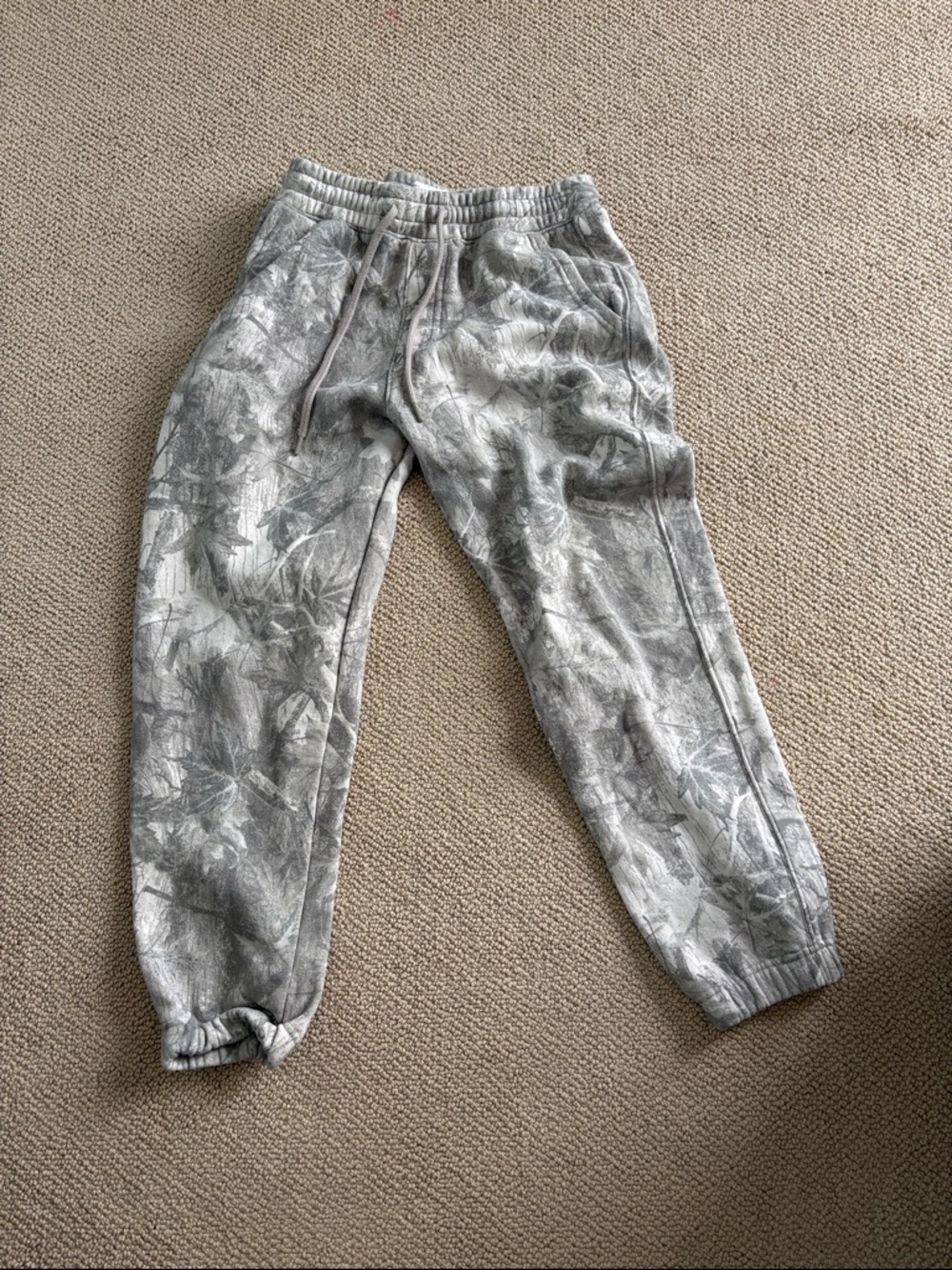 Hollister camo joggers size small